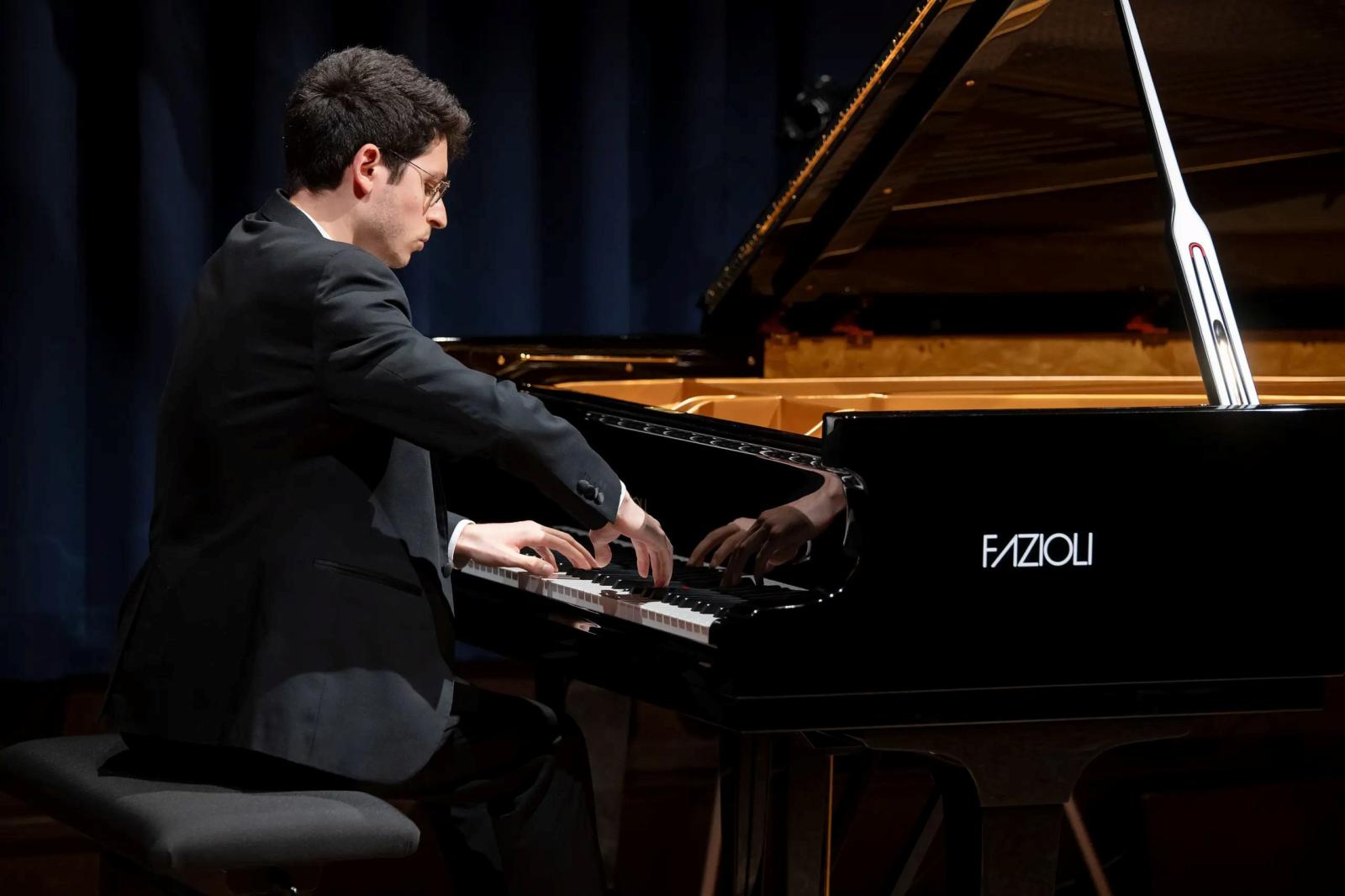 Alessandro Artese - 4. koncert cikla 34. Mladi virtuozi