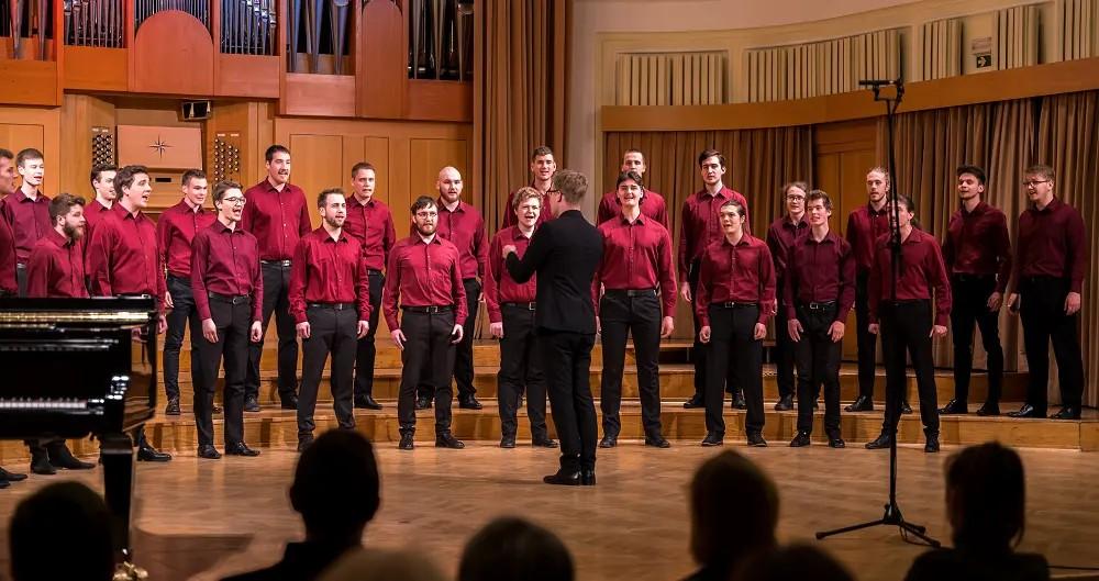 Lavtižarjevi dnevi: Koncert Primorskega akademskega zbora Vinko Vodopivec