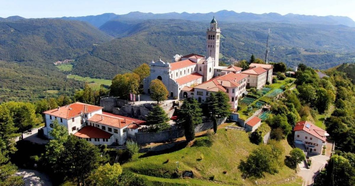 Maša za domovino na Sveti Gori