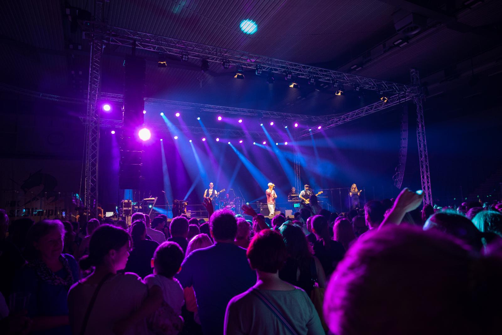 Koncert skupine Flirrt